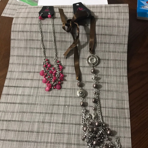 Necklaces set with earrings - Picture 1 of 5